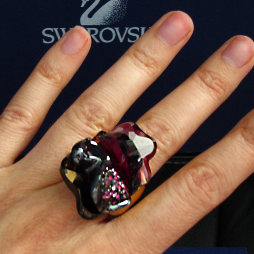 Swarovski Helium Ring - Picture 3 of 8